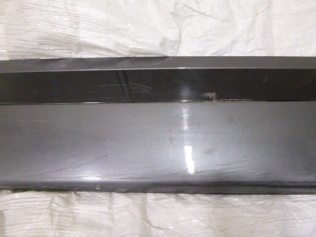 фото №3, Молдинг na левая дверь range rover velar l560