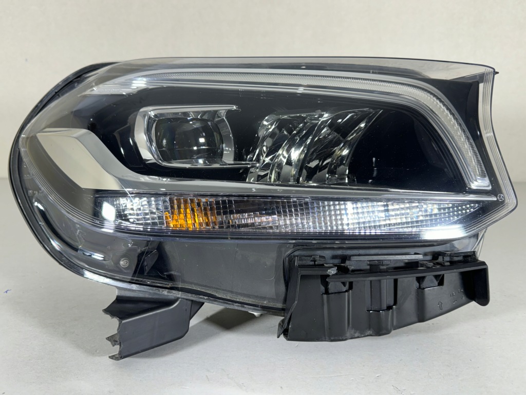 фото №1, Mercedes x-klasa w470 a470 full led performance лампа права перед фара