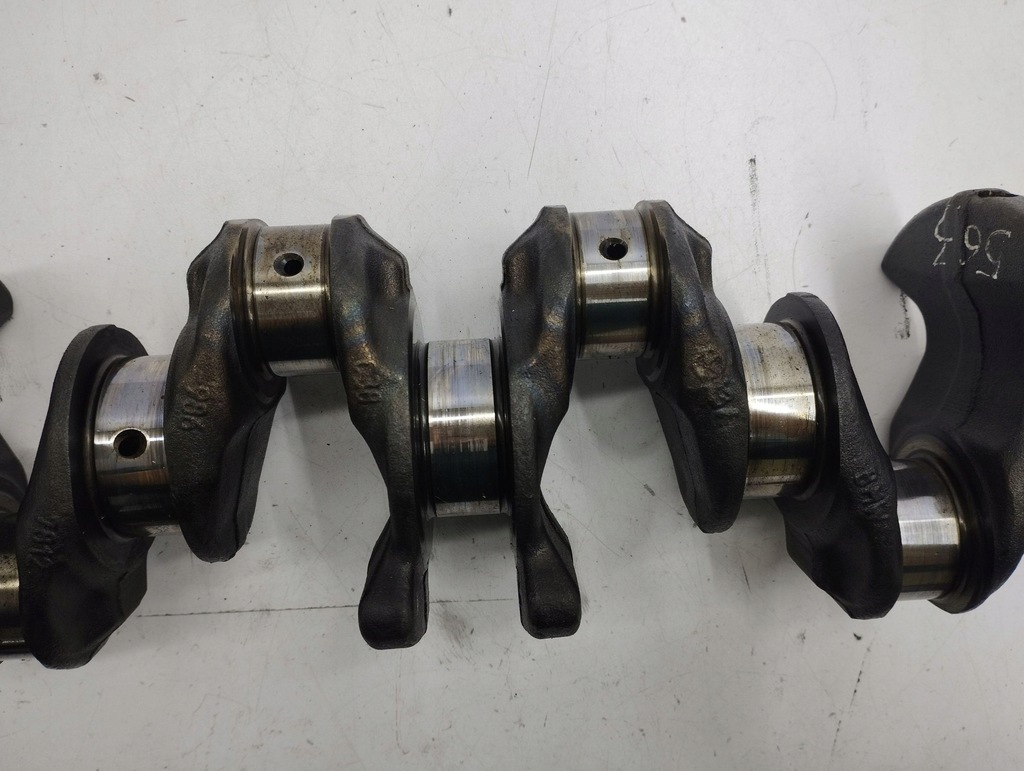 фото №6, Toyota avensis t270 2015 wał колінчастий