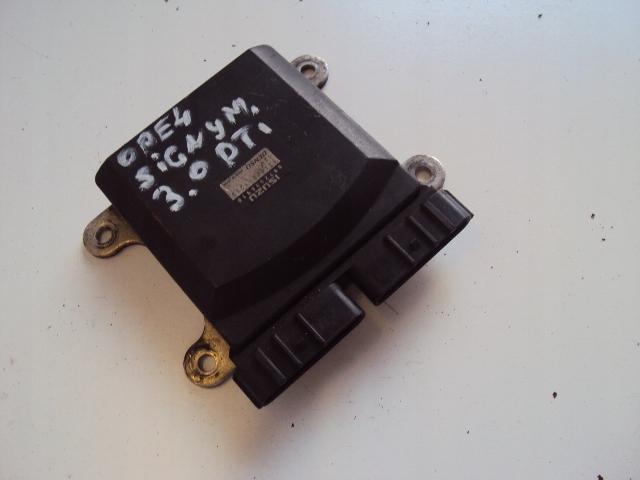 фото №1, Модуль форсунок opel signum 3.0 cdti 03r