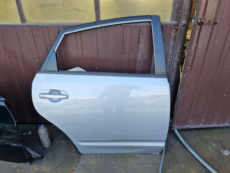 фото №1, Toyota prius ii 2 двері правий задня задні