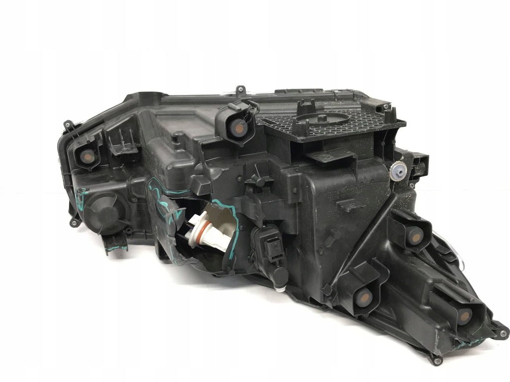 фото №13, Лампа перед левая yaris cross full led 0d-312