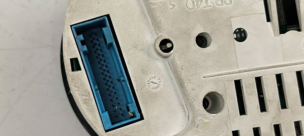 фото №6, Счетчик приборная панель 8l0920950c audi a3 8l