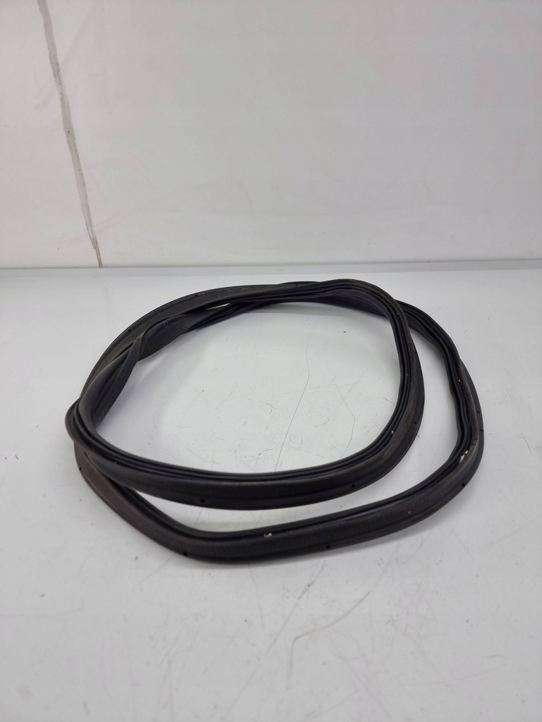 Купити Прокладка кришки багажника задній alfa romeo giulia