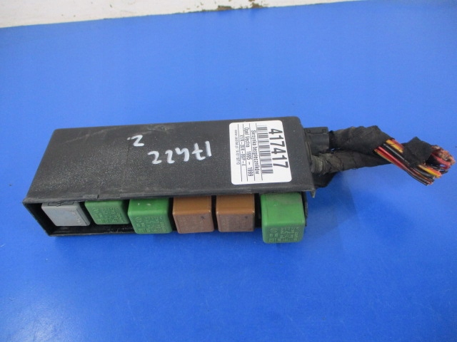 фото №1, Opel vectra b коробка запобіжників 90504296