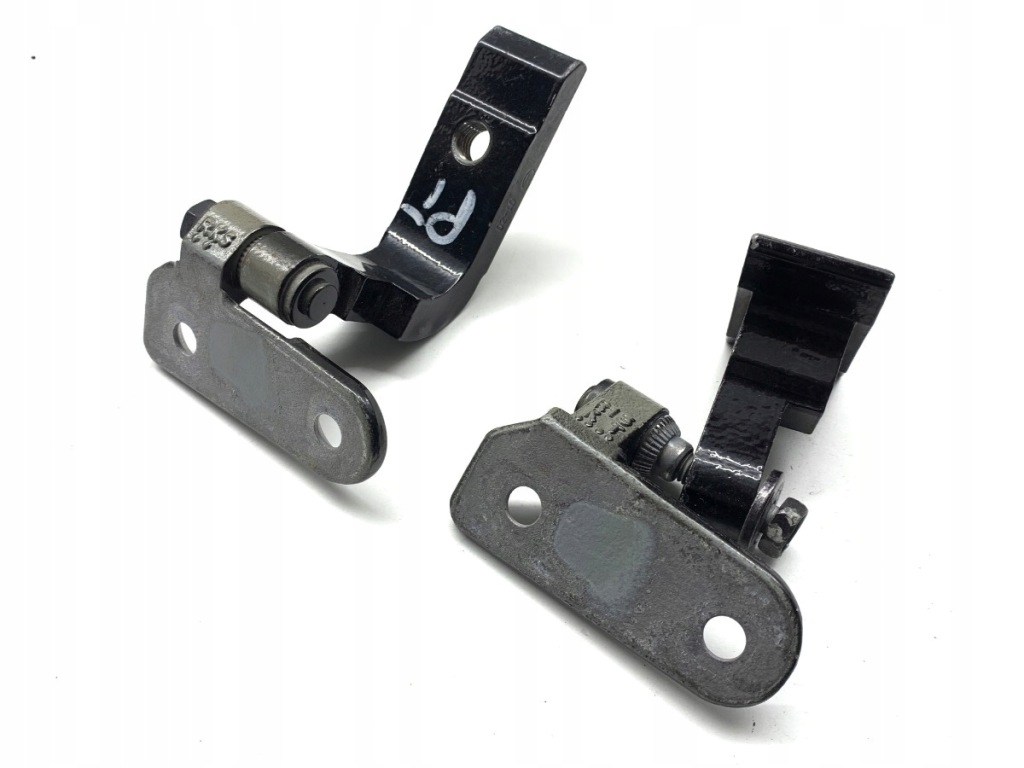 Петлі двері задній праве bmw g05 Ціна