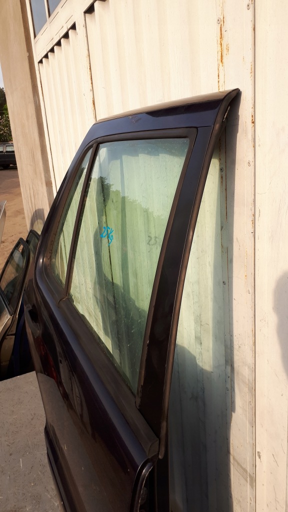 Двері задній правий mercedes ml i 1 w163 97-05 lift pń Київ