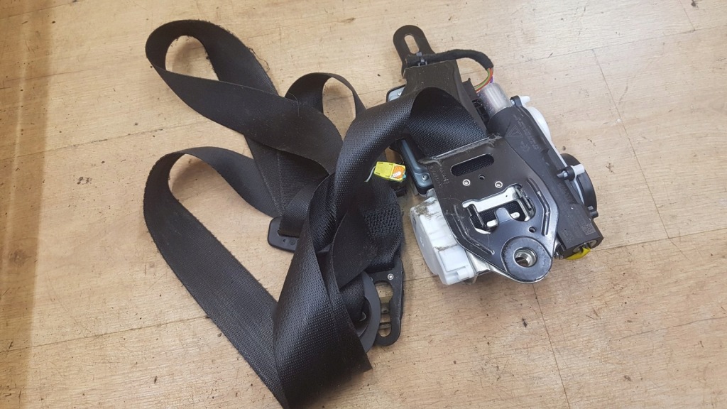 Ремінь безпеки перед лівий mercedes w213 Ціна