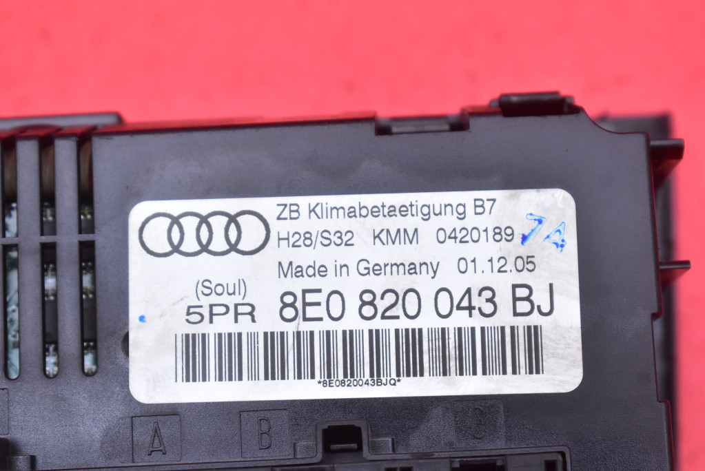 фото №7, Панель управление обдув кондиционер 8e0820043bj audi a4 b7 04-08