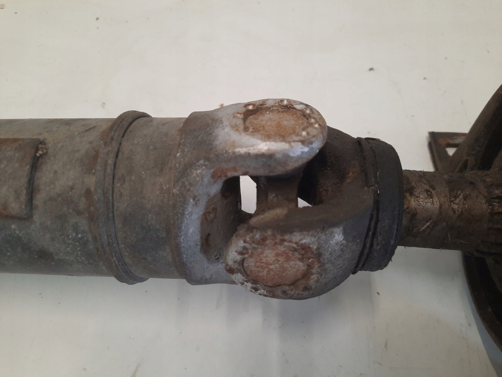 Mercedes t1 210d 2.9 d wał приводной Недорого