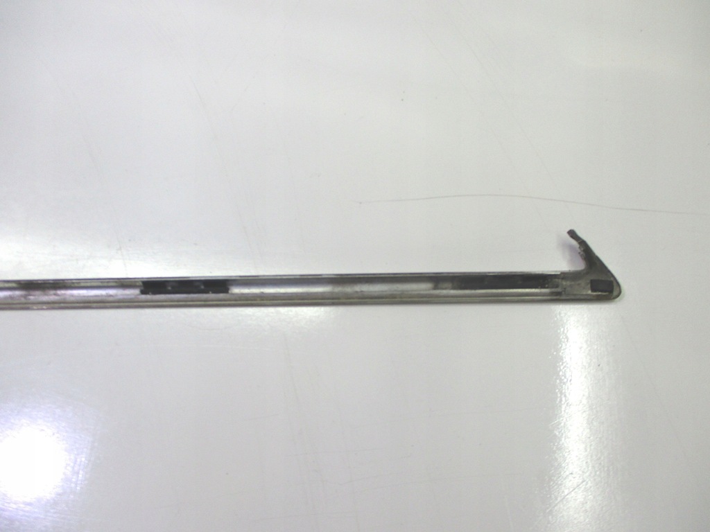 фото №4, Audi a4 b5 молдинг скло кузовний правої lift