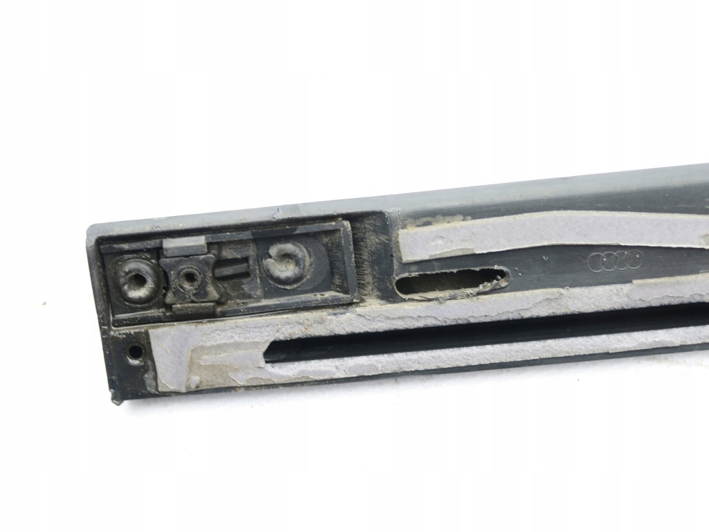 фото №8, Молдинг двері правий задня нижня audi a2 8z