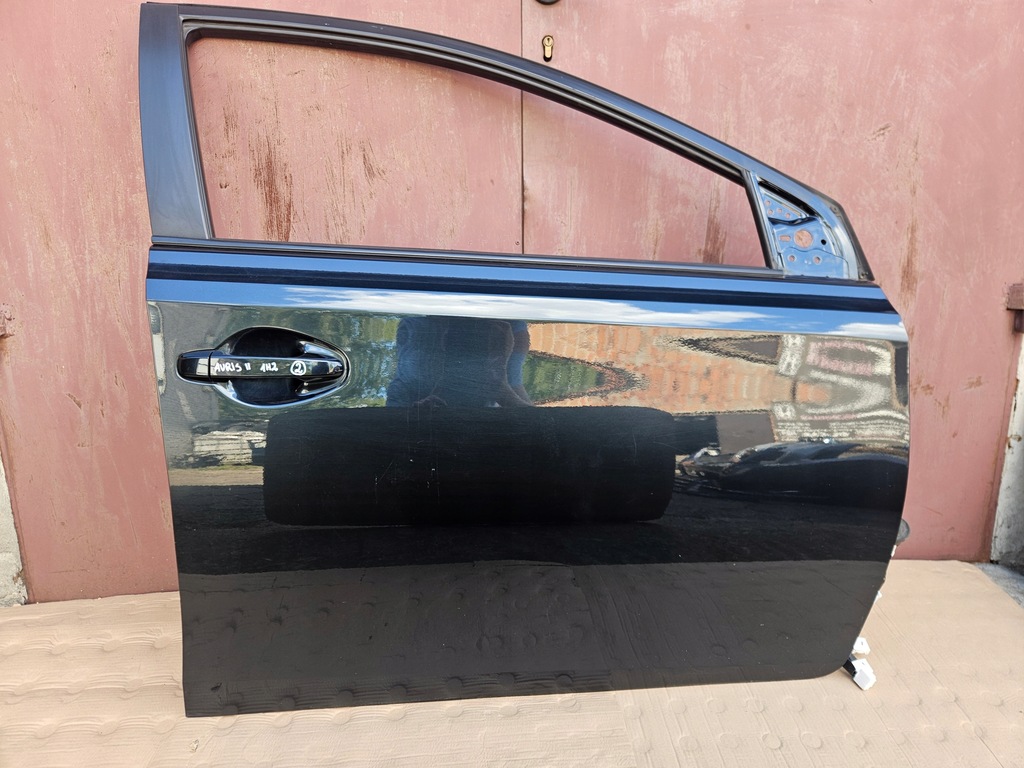 фото №1, Toyota auris ii 13-18 двері правий перед 1h2