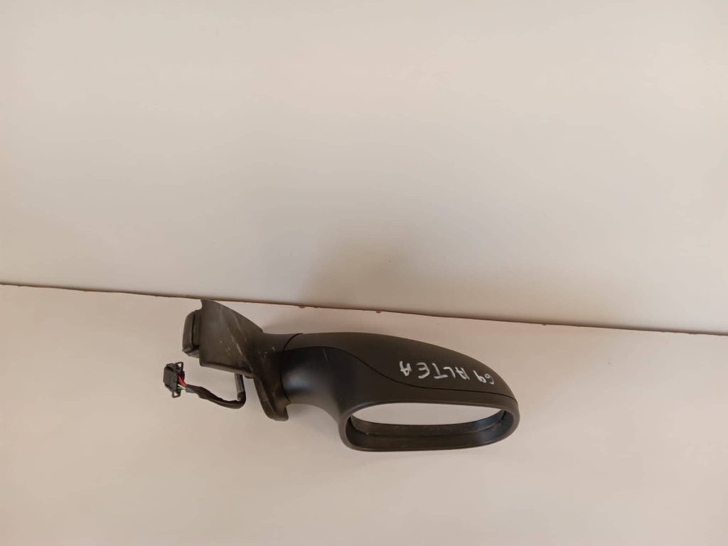 фото №1, Дзеркало праве двері seat altea 04-15