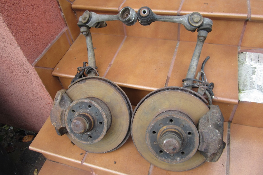 фото №11, Mercedes w116 ступица поворотный кулак диск якорная защита рычаг верхний перед