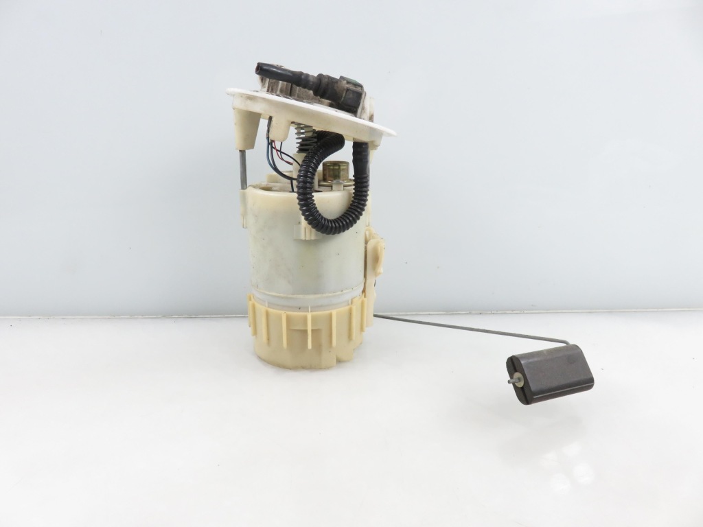 Купити Насос пального renault scenic i 1.6 8200146092 8200146092a