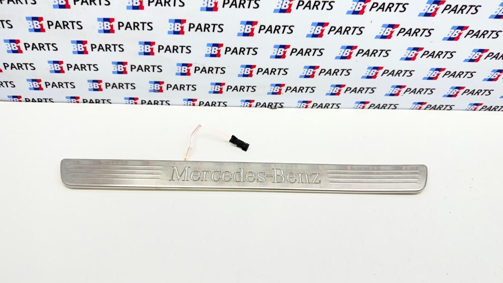Купити Mercedes w117 w246 накладка накладка порога  ліва підсвічена led a2466805300