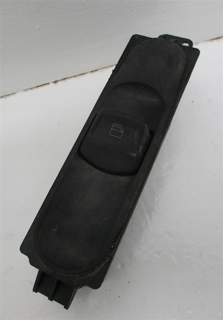 фото №1, Переключатель стекло merced sprinter w906 a9065450913