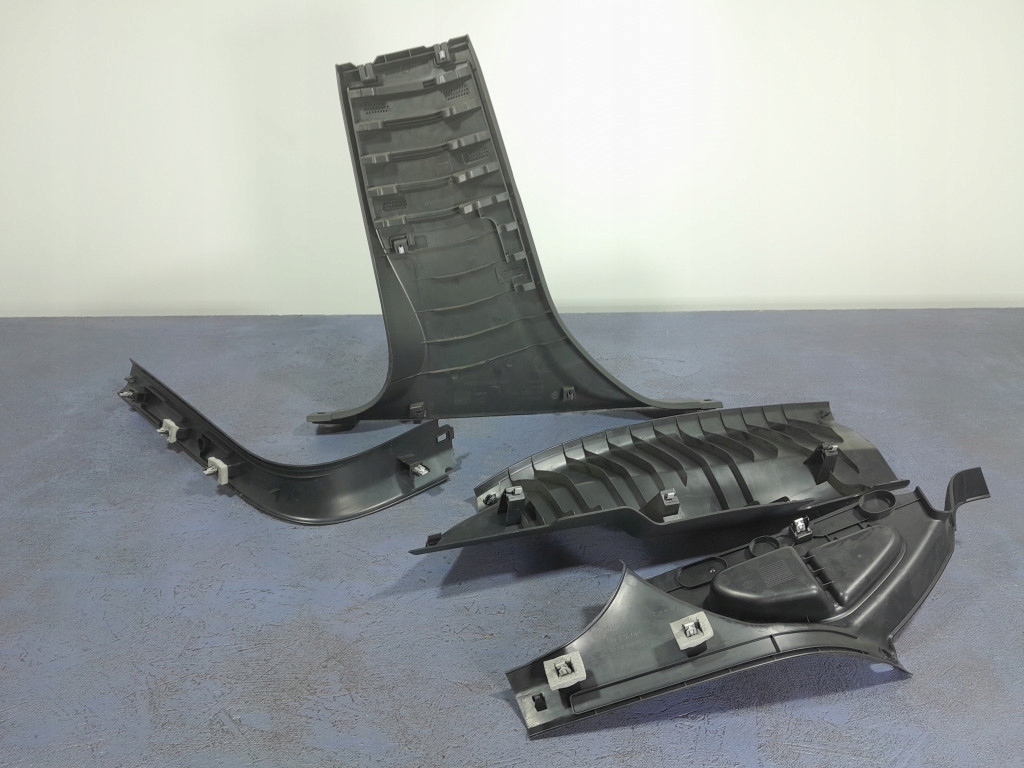 фото №7, Volvo v40 ii комплект защита боковых bok правый 31102352