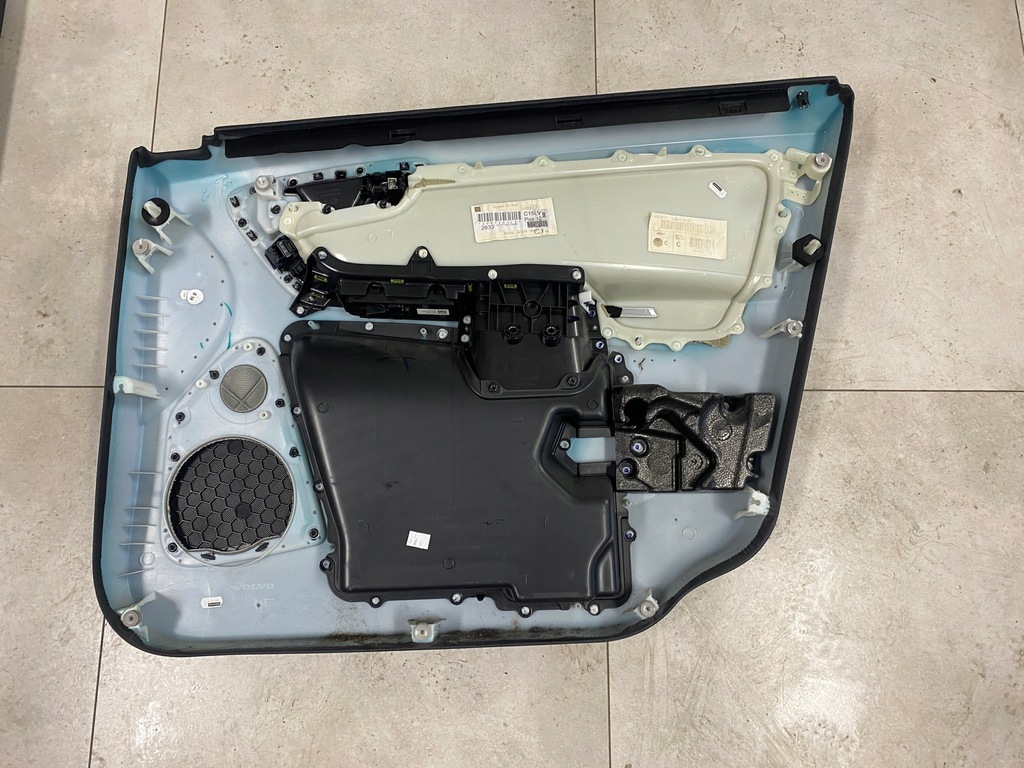 фото №4, Volvo xc60 обшивка оббивка двері комплект