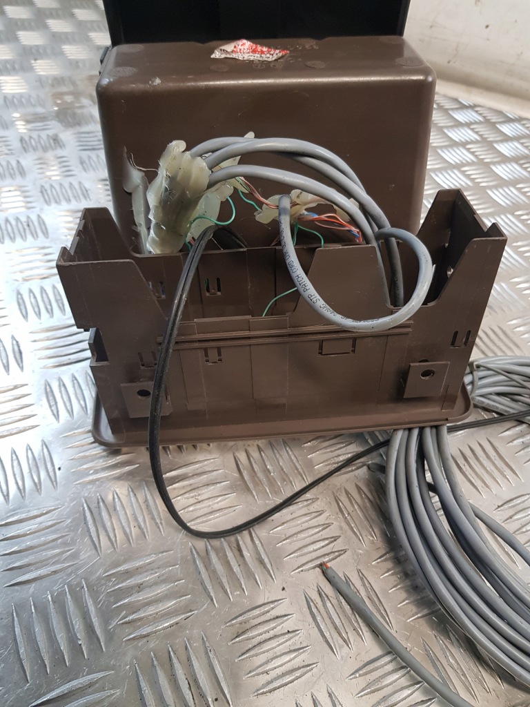 фото №11, Тунель середній полиця кронштейн na чашки mercedes vito w638 a6386800358