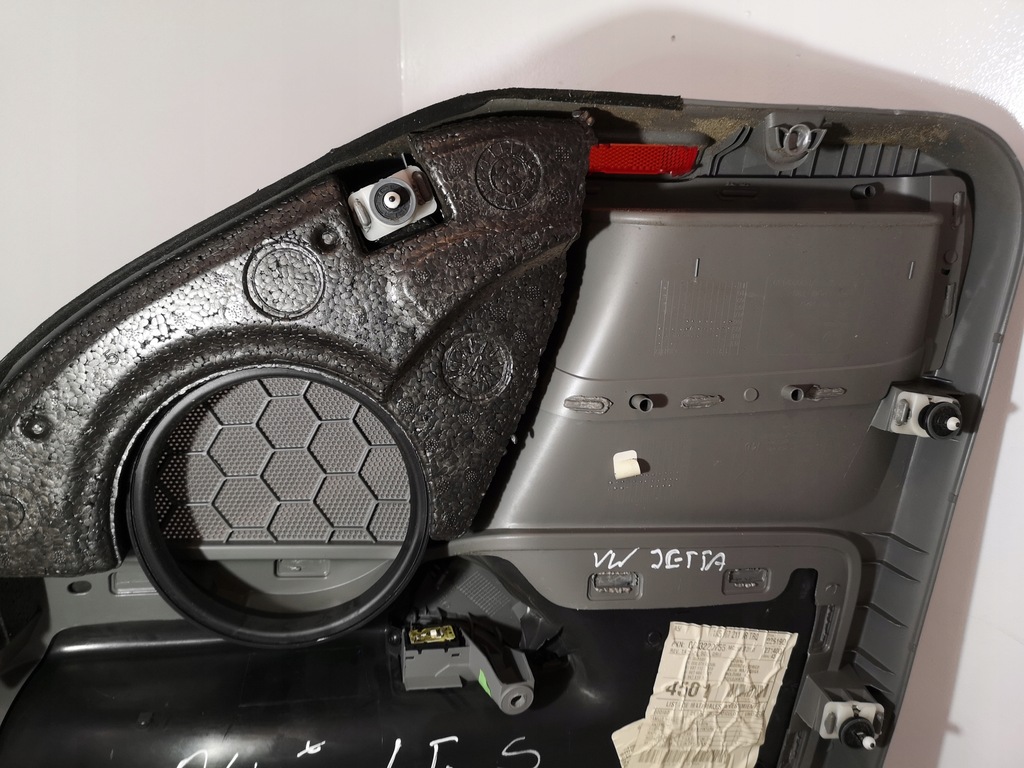 фото №12, Обивка дверь vw jetta левый задняя 1k5867211