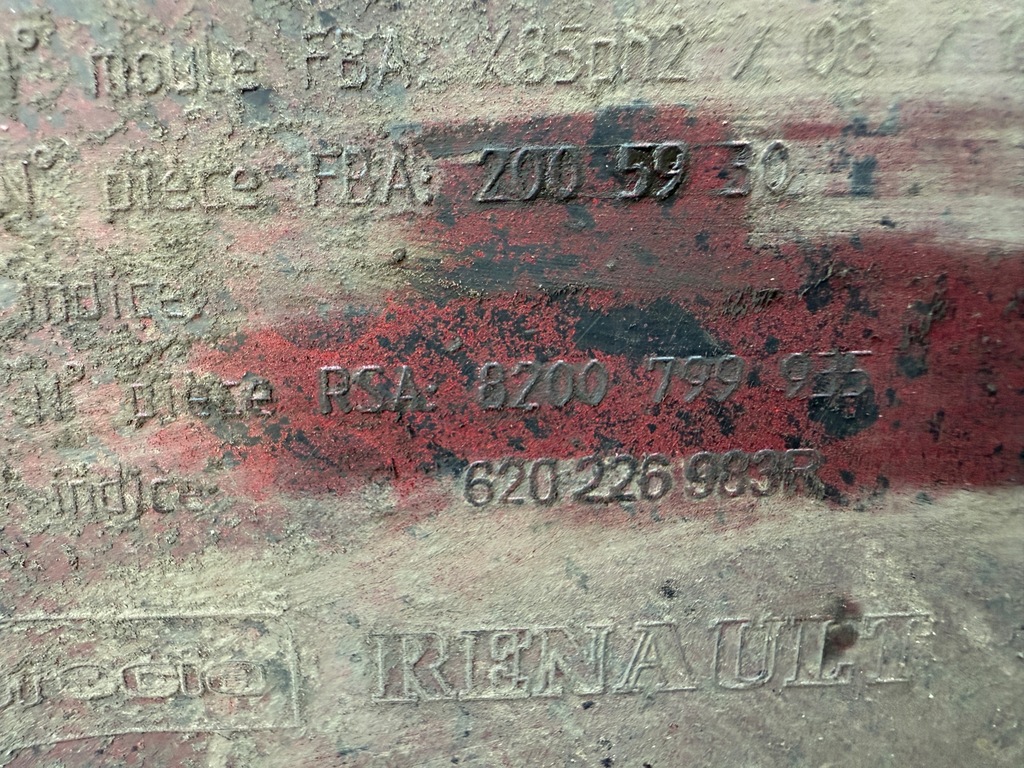 фото №9, Бампер перед передній renault clio iii lift 195