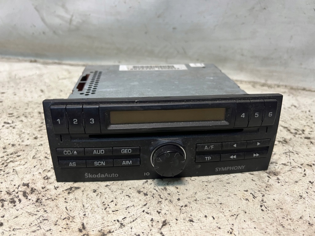 фото №2, Skoda fabia i радио радиопроигрыватель europa оригинальный номер