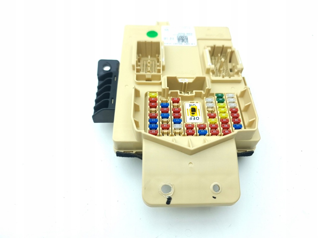 фото №2, Kia optima 2016 рамка / модуль предохранителей