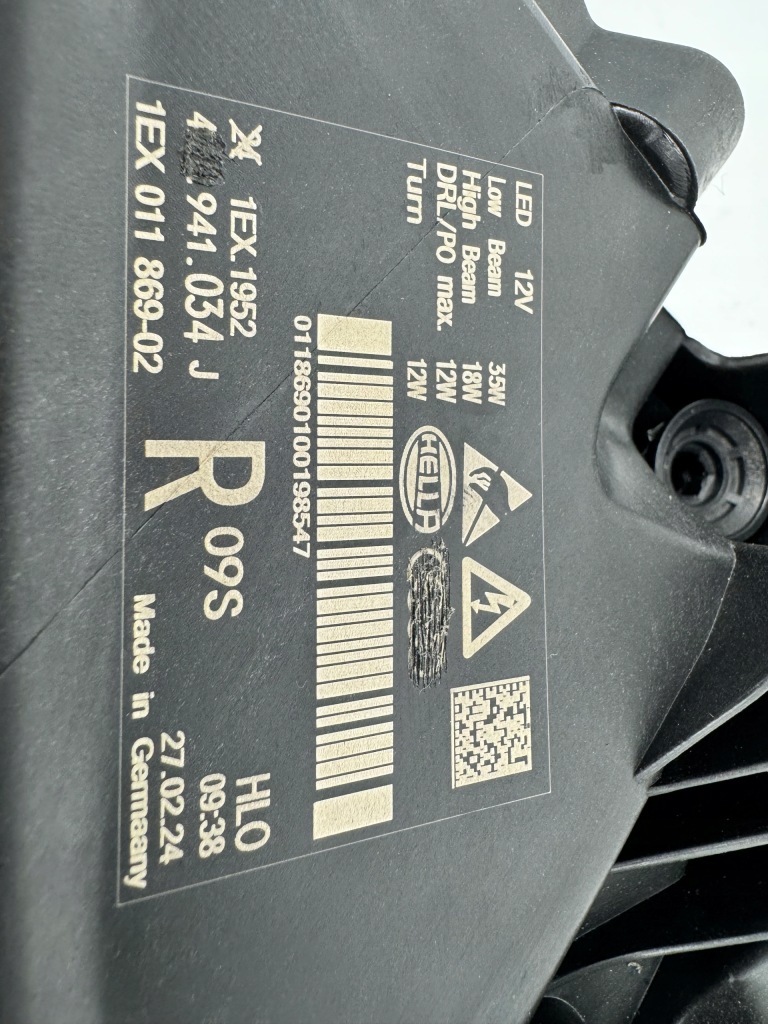 Audi a7 4g8 рестайлінг  full led фара ліва правий в Україні