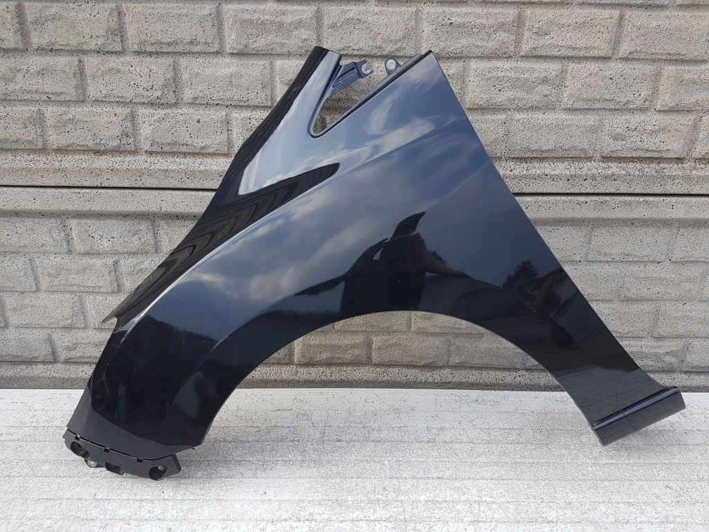 фото №1, Mazda 5 v 10-18 крыло передний левый оригинал