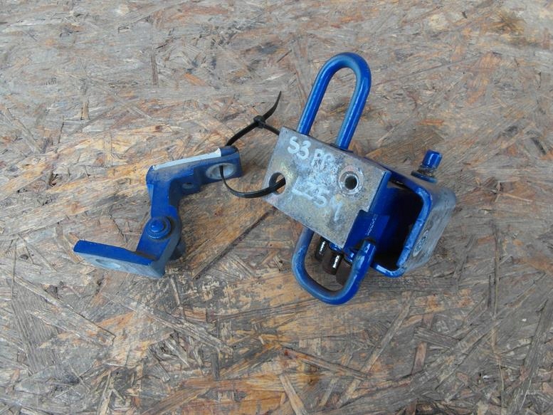 фото №1, Audi a3 s3 8l 3d петли дверь правое lz5m цвета