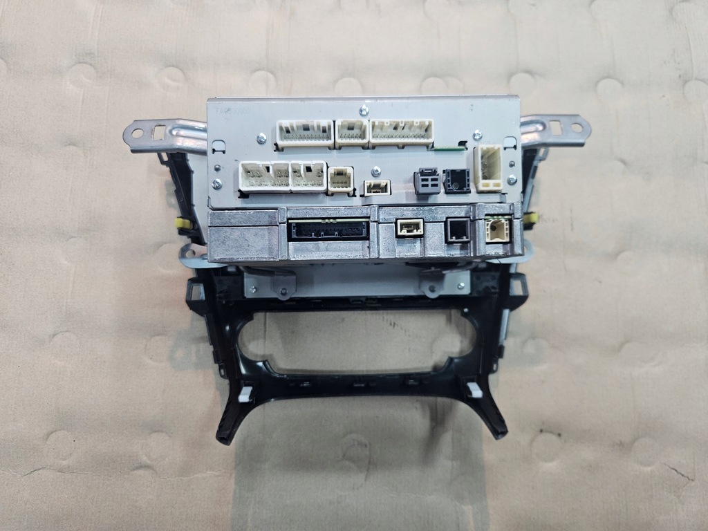 фото №2, Toyota avensis t29 15-18 радио навигация