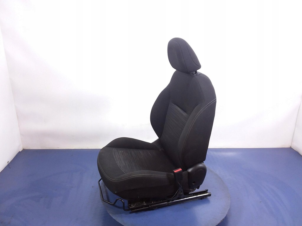 фото №4, Peugeot 208 i сиденье пассажира перед правый eu