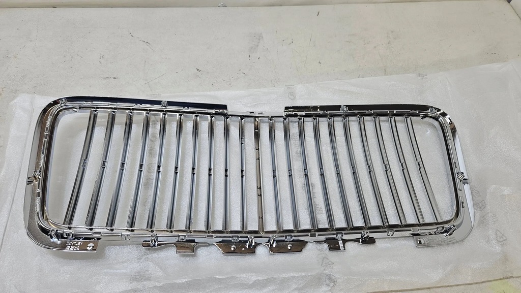 фото №7, Решётка радиатора решётка радиатора радиатора bentley continental flying spur silver 3se853667 новый