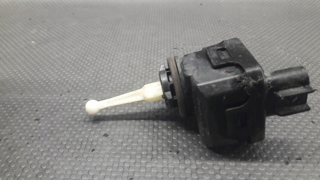 фото №7, Моторчик фара правый volvo v40 lift