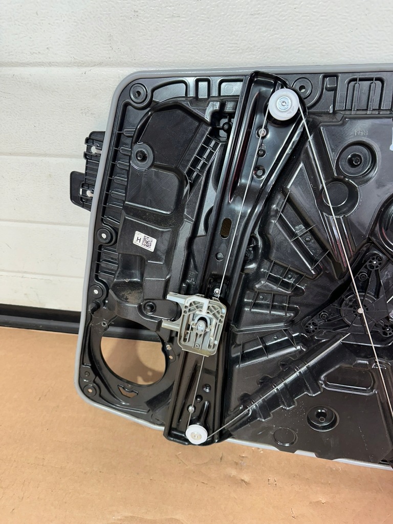 фото №7, Подъемник стекло левый перед, левый передний mercedes w243, h243, w247, x247