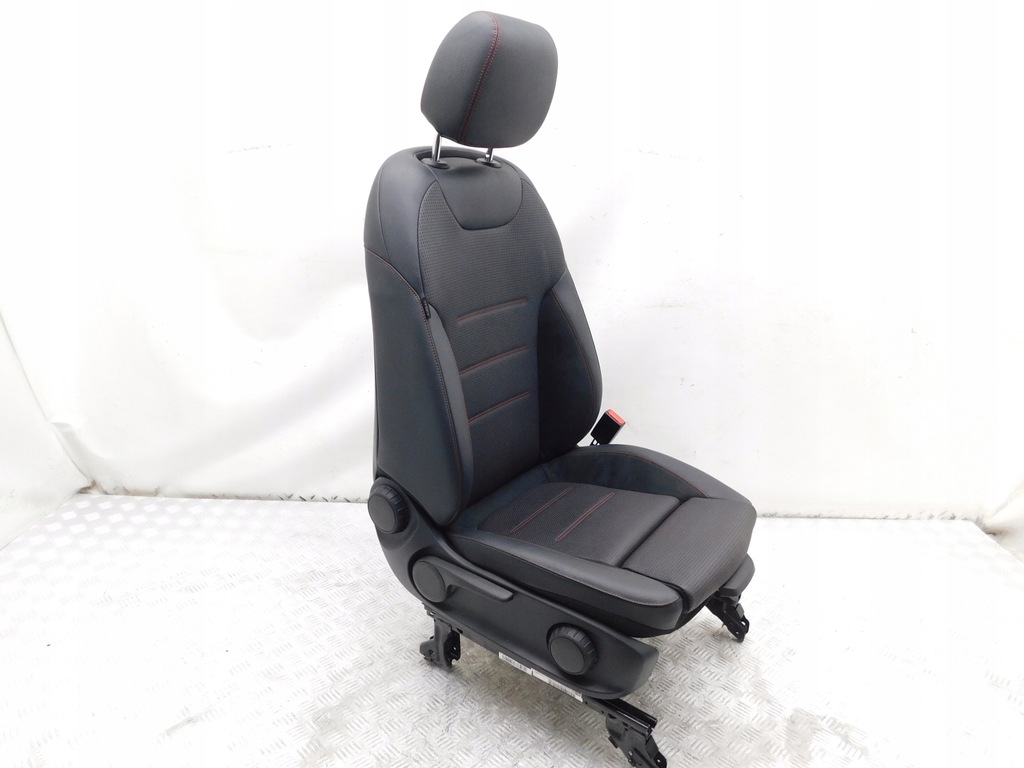 фото №10, Сиденья комплект заднее сиденье обшивки - mercedes gla ii h247 amg 20-23