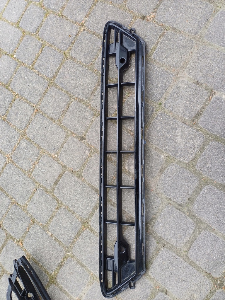 фото №2, Решётка бампера volvo xc60 ii 2017- середина r-design