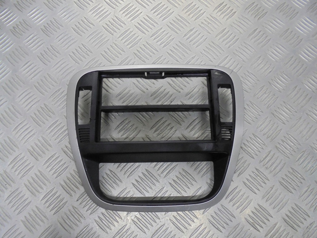 фото №1, Захист консолі центральної рамка citroen c2