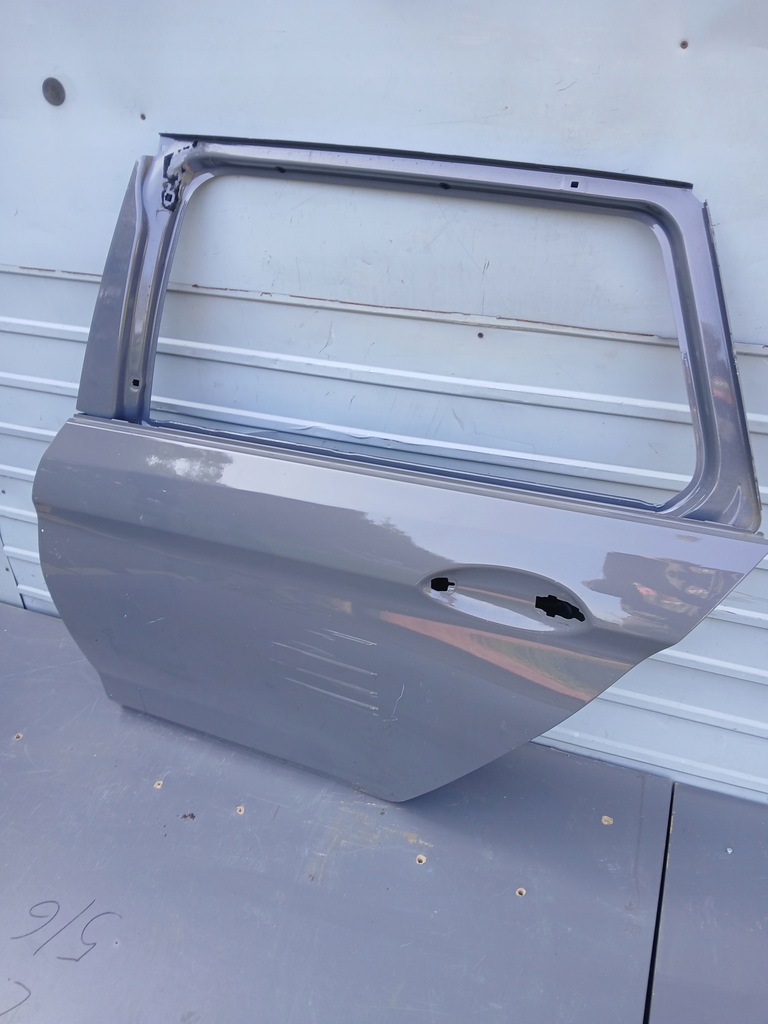 фото №1, Bmw 5 g31 kombi дверь левая задние задняя 2017-