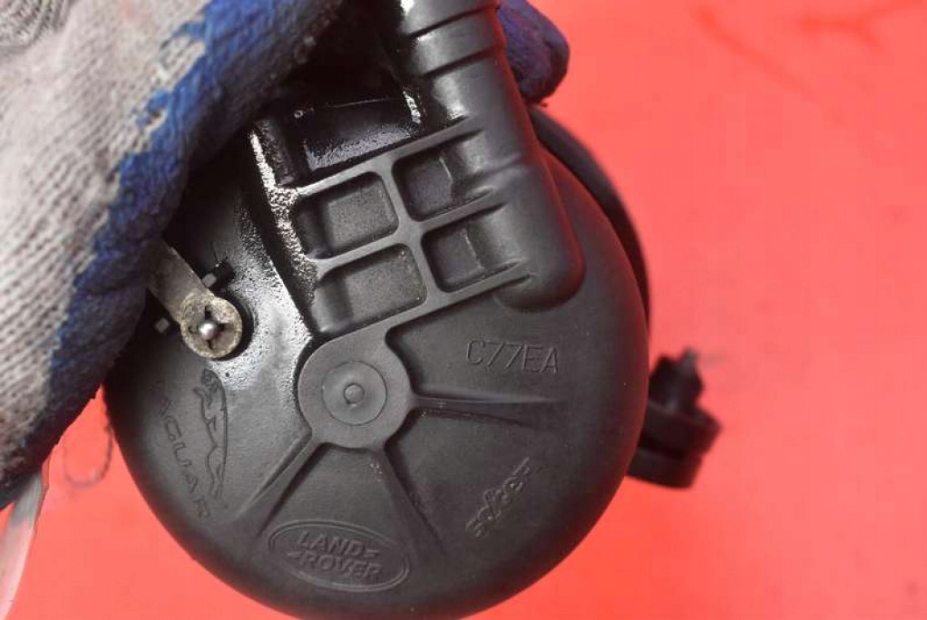 фото №8, Корпус фильтра топлива gx73-9b072-af jaguar f-pace x761 2.0 d 180 km 16-20