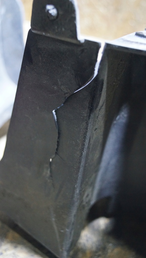 фото №8, Bmw x5 e70 напрямна бампера лівий задня