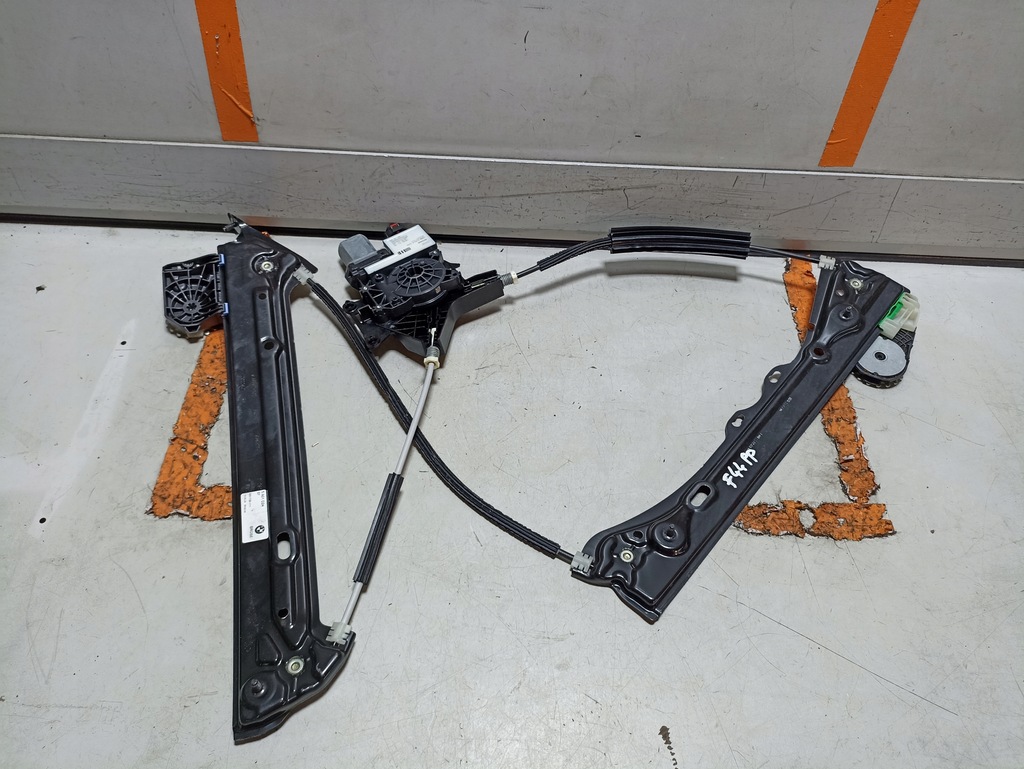 фото №1, Bmw 2 f44 підйомник скло передній правий 9854230