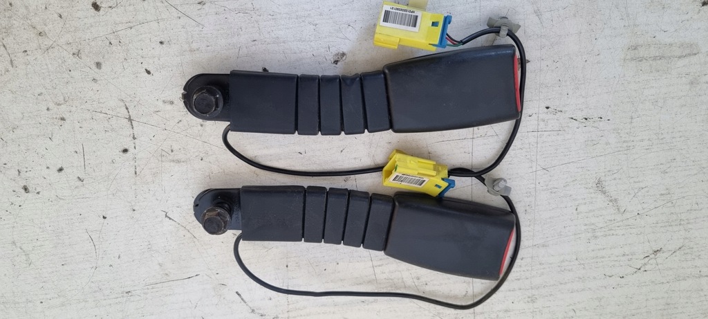 фото №8, Клипса ремней сидений перед hyundai terracan