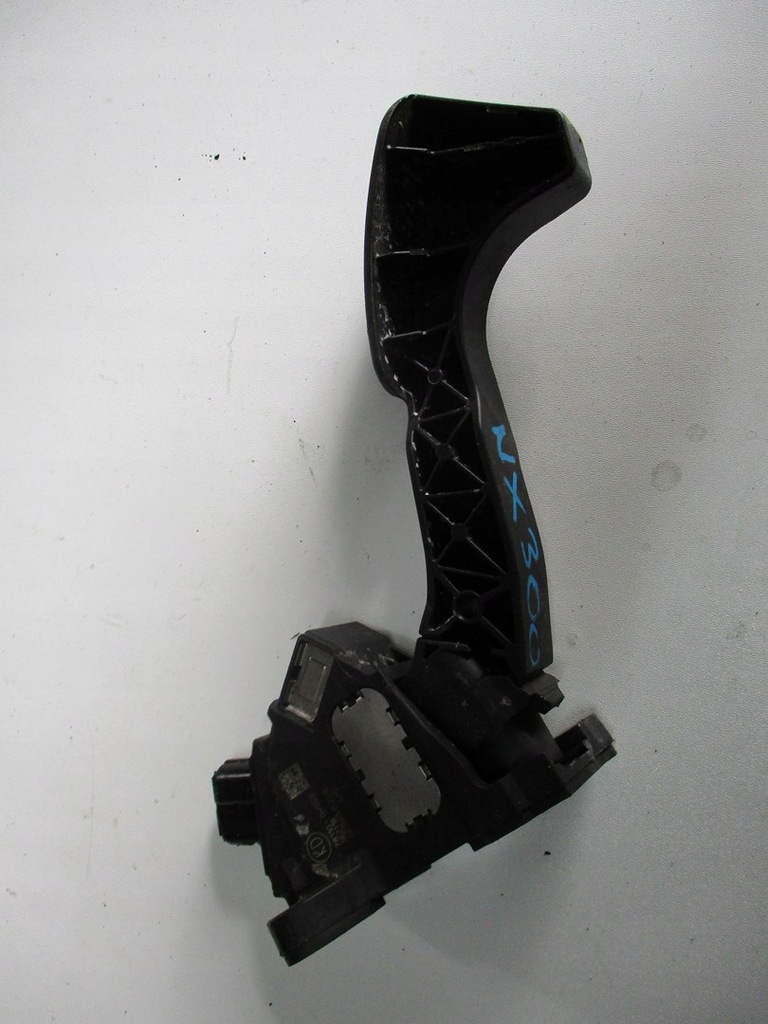 фото №1, Педаль газа lexus nx300 78110-0w040