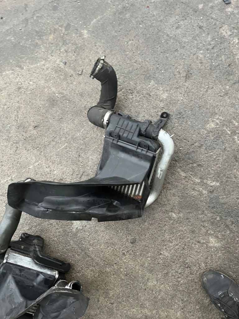 Купити Інтеркулер комплект  audi a6 c6 рестайлінг  3.0 tdi лівий