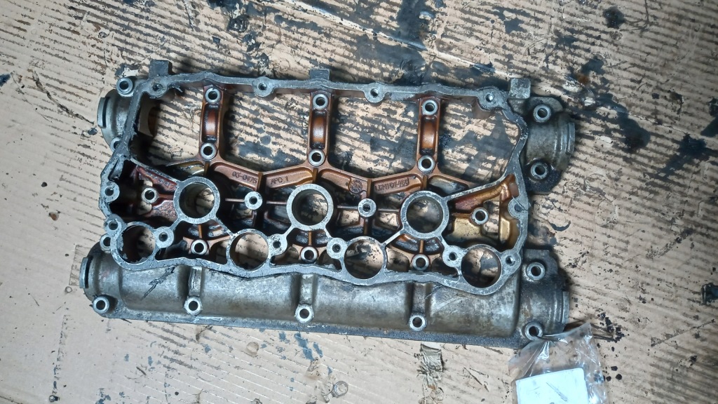 фото №1, Кришка клапанів rover 75 2.5b 99r