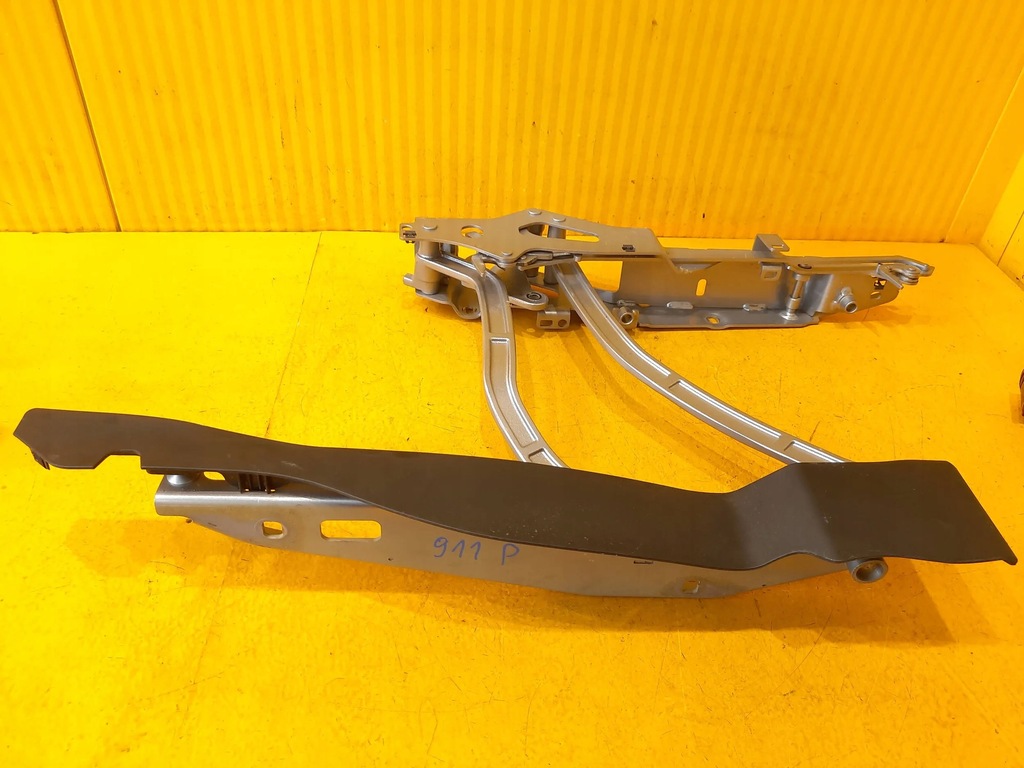 фото №4, Porsche 911 991 targa петля кришки правий