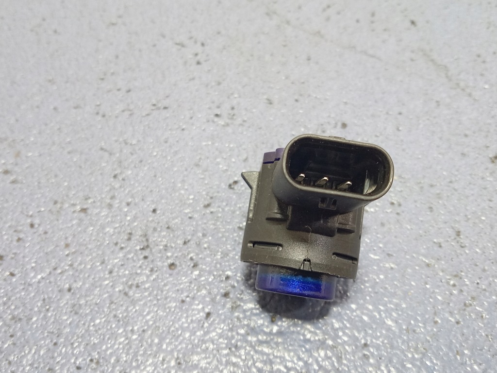 фото №4, Bmw 1 f40 f44 датчик pdc b51 san marino blau